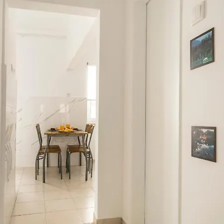 Flowers House Apartment *